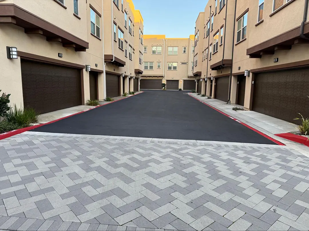 Strata Pointe Community Apartments - Image 1